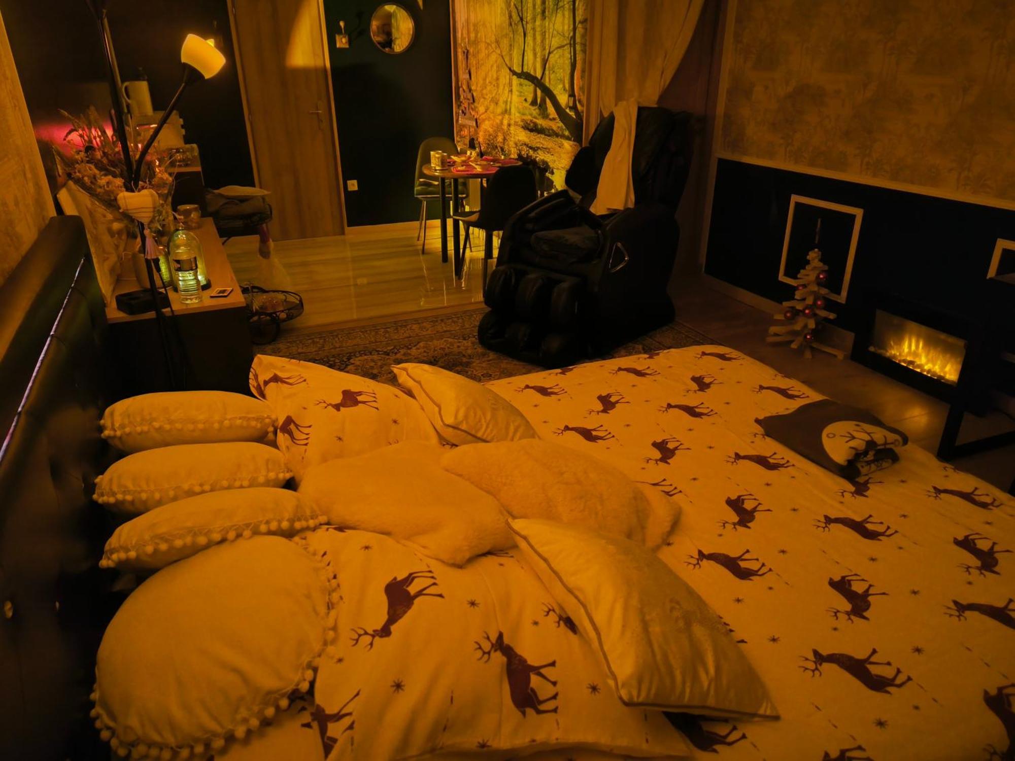 Choisy Le Jacuzzi Bed & Breakfast Ngoại thất bức ảnh