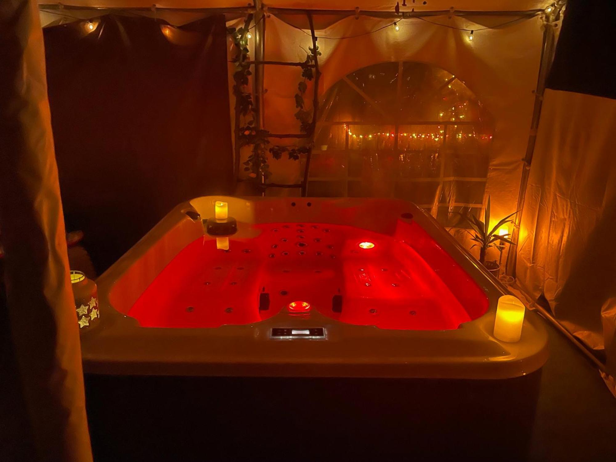 Choisy Le Jacuzzi Bed & Breakfast Ngoại thất bức ảnh